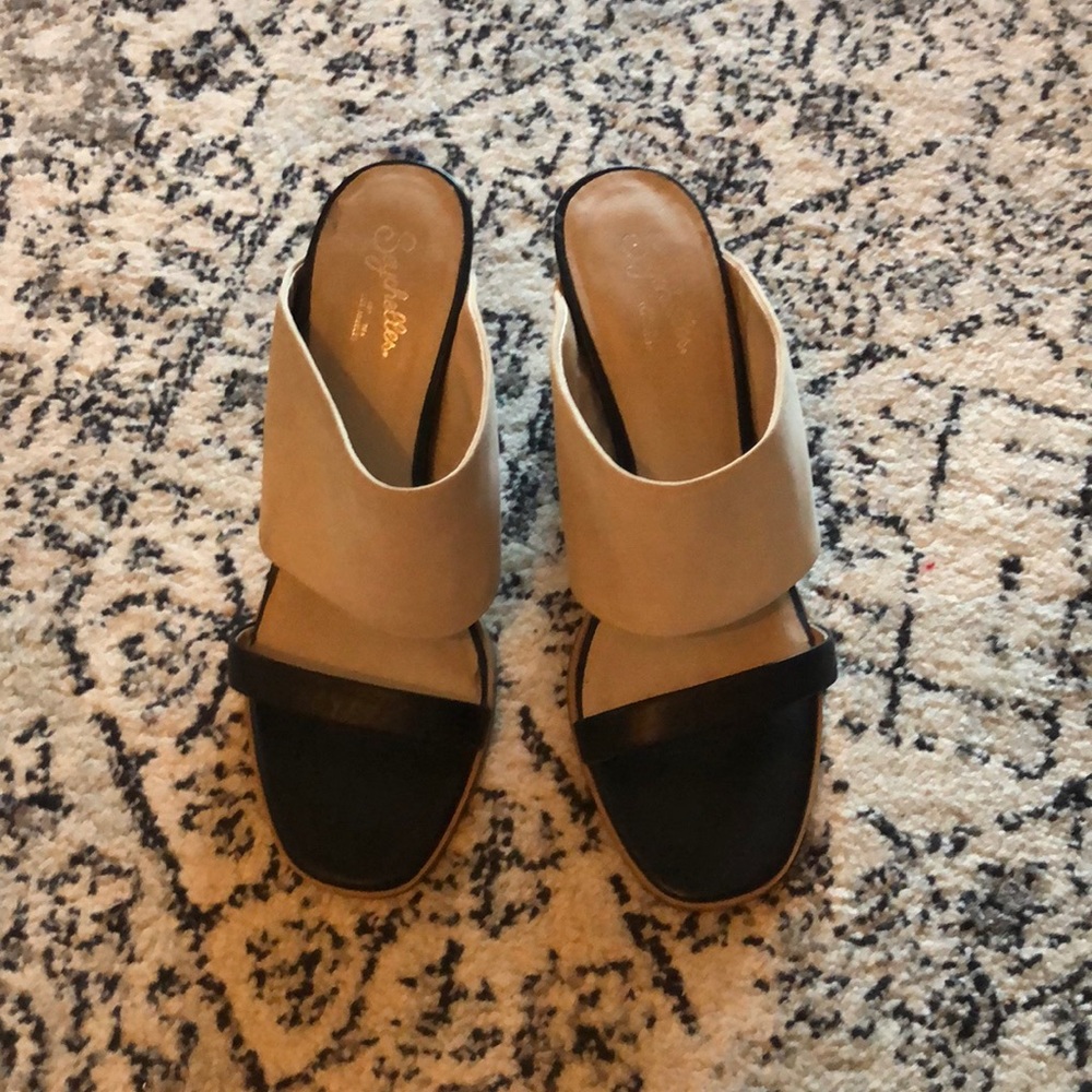 Seychelles heeled sandal